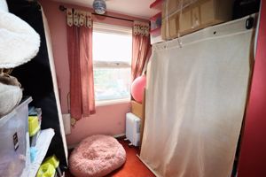 Bedroom- click for photo gallery